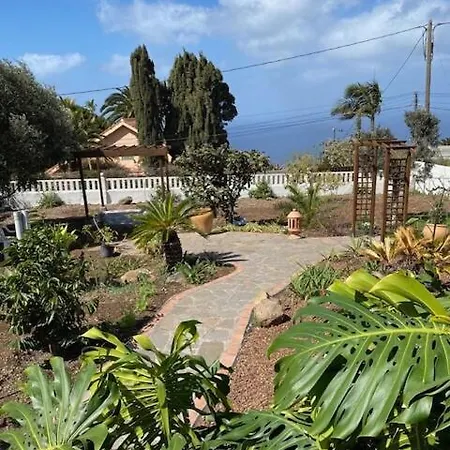 Сasa de vacaciones De Lujo Con Jardin Privado Y Vistas Al Mar